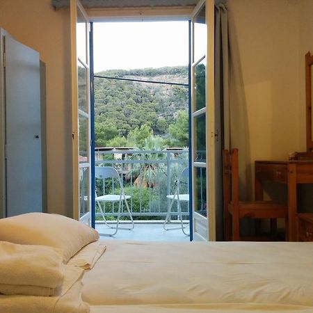 Panos Studios Poros Town ภายนอก รูปภาพ