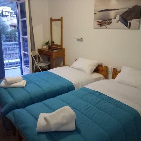 Panos Studios Poros Town ภายนอก รูปภาพ