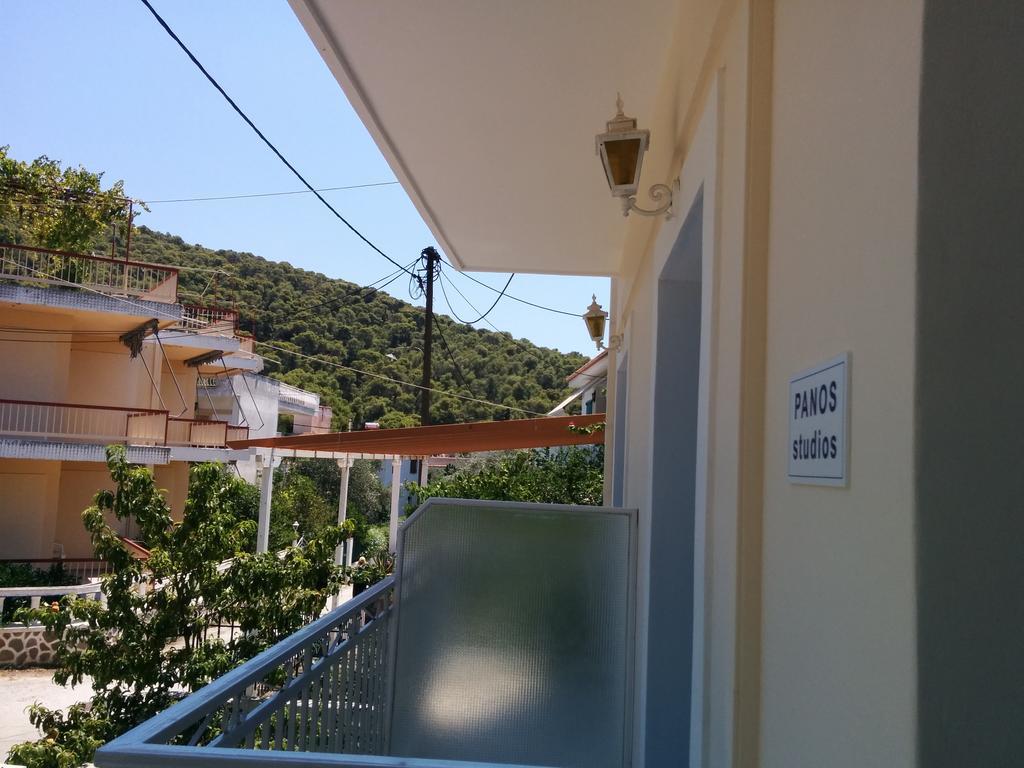 Panos Studios Poros Town ภายนอก รูปภาพ