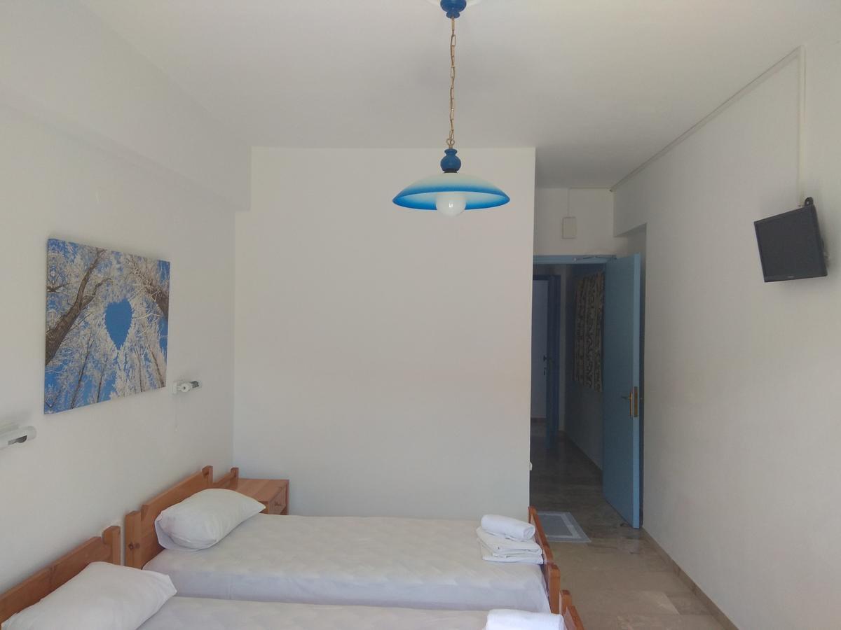 Panos Studios Poros Town ภายนอก รูปภาพ